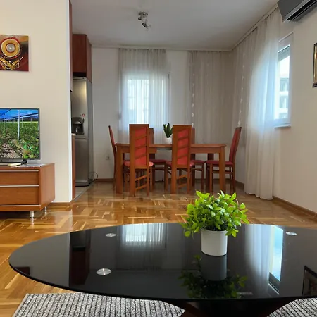 아파트 Naresi